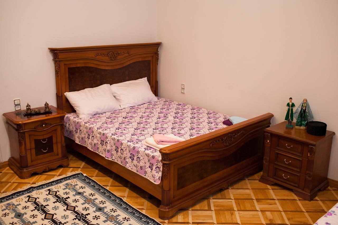Land Of Fire Hostel Baku Bagian luar foto