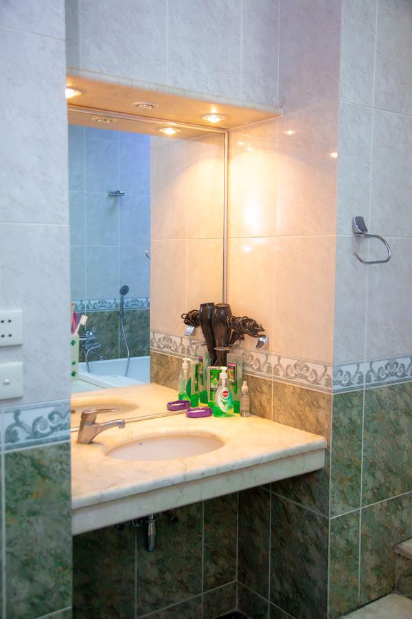 Land Of Fire Hostel Baku Bagian luar foto