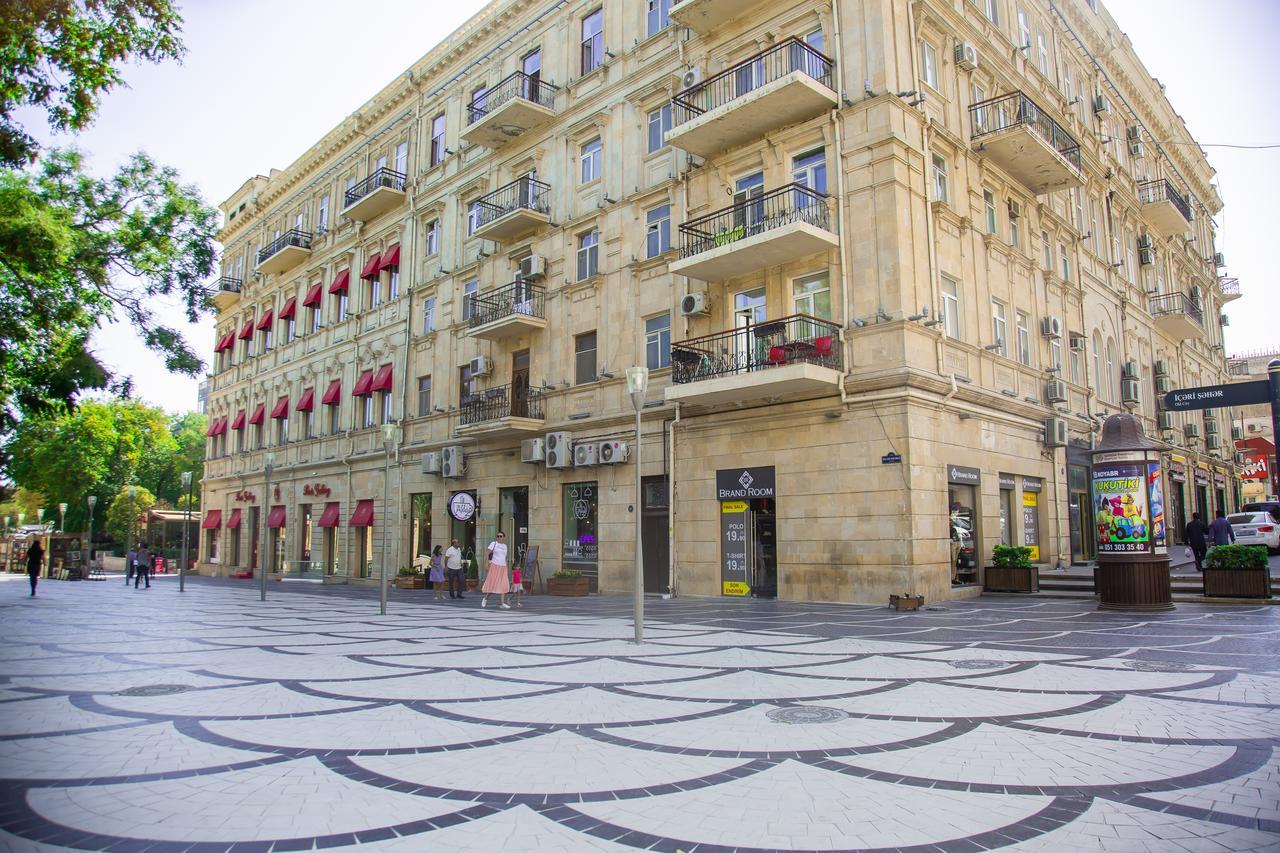 Land Of Fire Hostel Baku Bagian luar foto